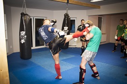 Twins Gym Thai-, Kick-Box edzés (K1)